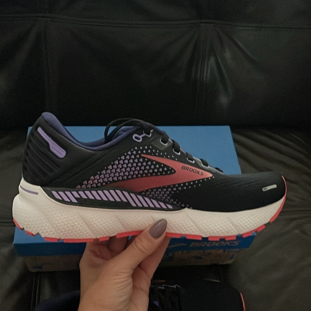 (NEW) Brooks Adrenaline GTS 22 Women’s Sneaker, Size: 10 - Picture 7 of 16